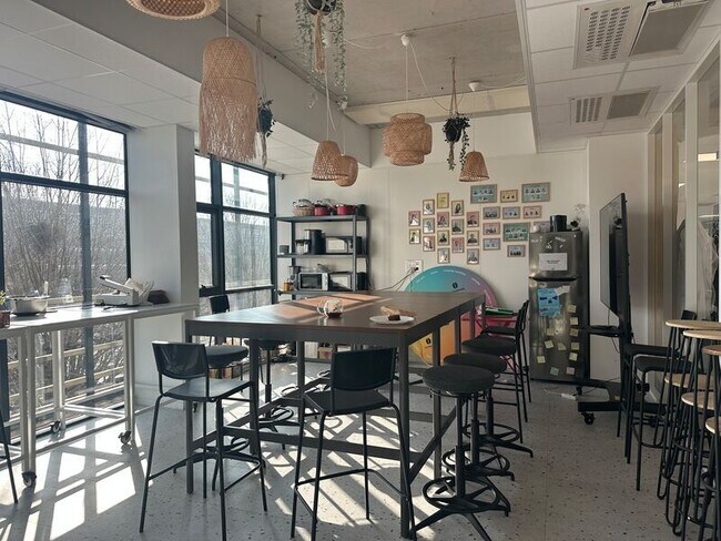 Plus de détails pour Bureau à louer