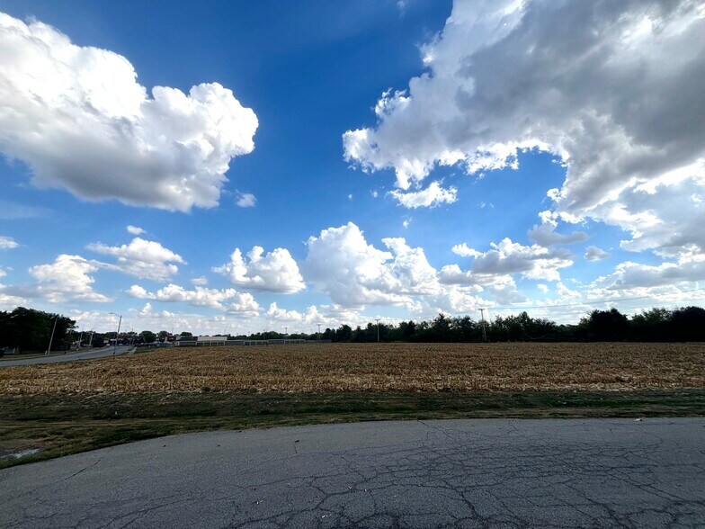 3100 Constitution Dr, Springfield, IL à vendre - Autre – Image 1 sur 2