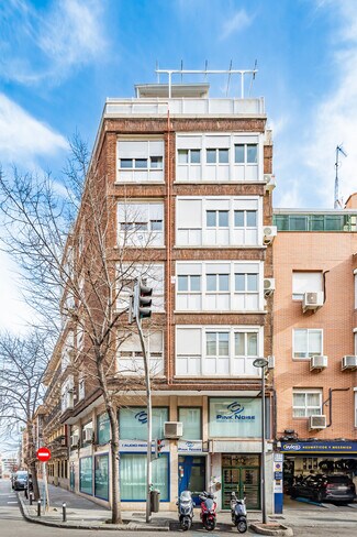 Plus de détails pour Calle de Cartagena, 46, Madrid - Logement à vendre