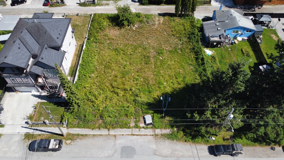37956 Fourth Av, Squamish, BC à vendre - Photo de l’immeuble – Image 1 sur 6