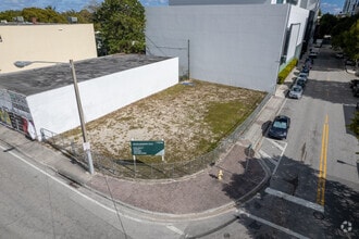 15 NE 41st St, Miami, FL à louer Photo de l’immeuble– Image 2 sur 49