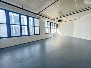 20 Grand Ave, Brooklyn, NY à vendre Photo intérieure– Image 1 sur 4