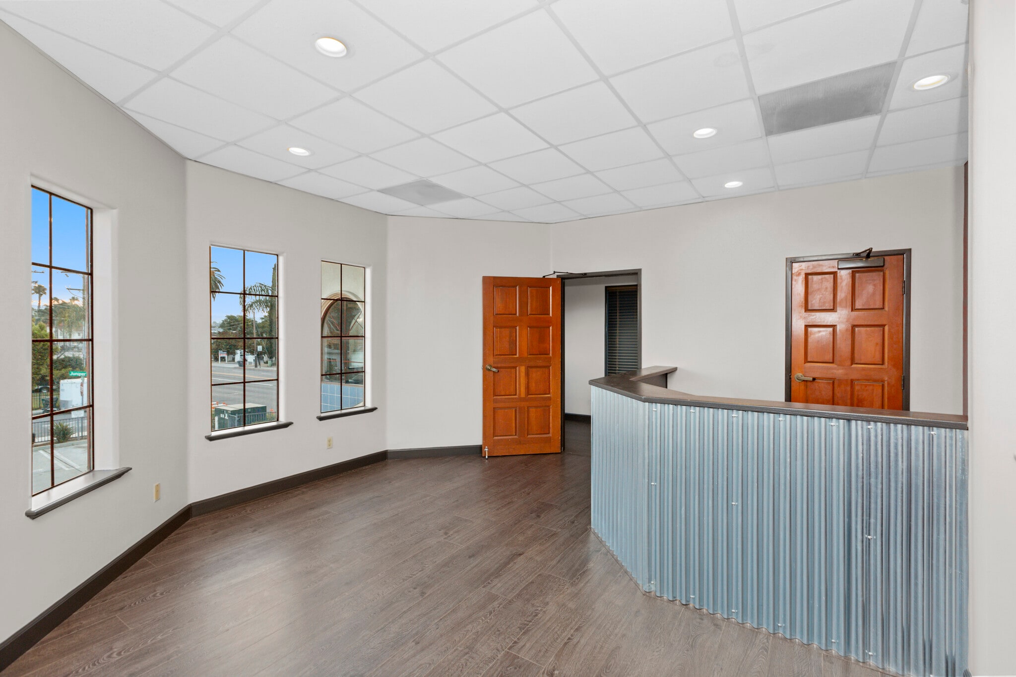 200 E Washington Ave, Escondido, CA à louer Photo intérieure– Image 1 sur 12
