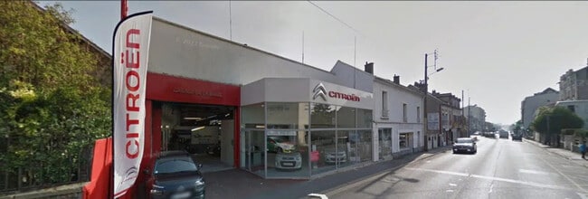 Plus de détails pour Local d’activités à vendre