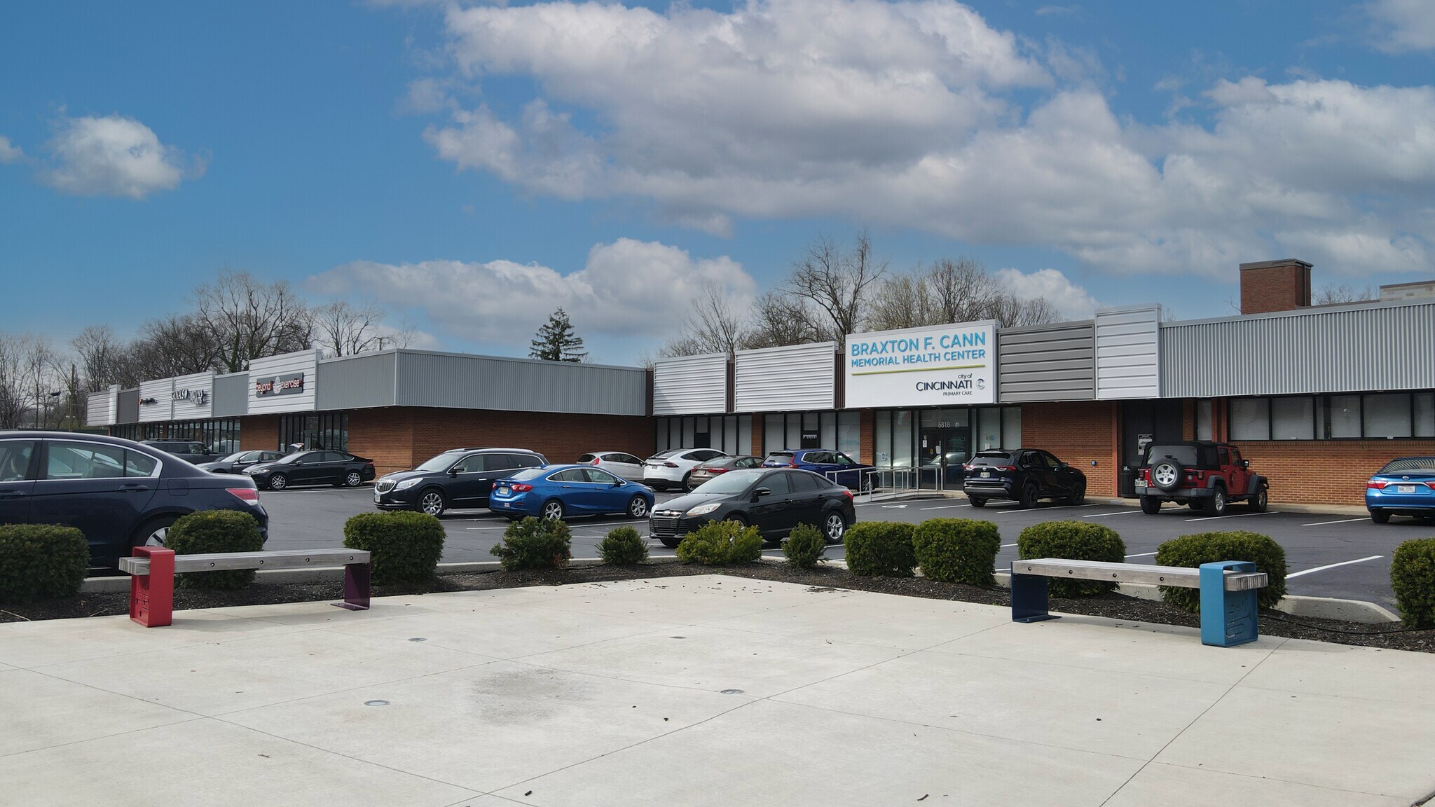 5810-5812 Madison Rd, Cincinnati, OH à louer Photo intérieure– Image 1 sur 3