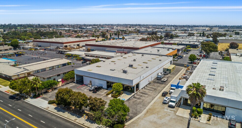 13700 S Van Ness Ave, Gardena, CA à louer - Photo de l’immeuble – Image 3 sur 6