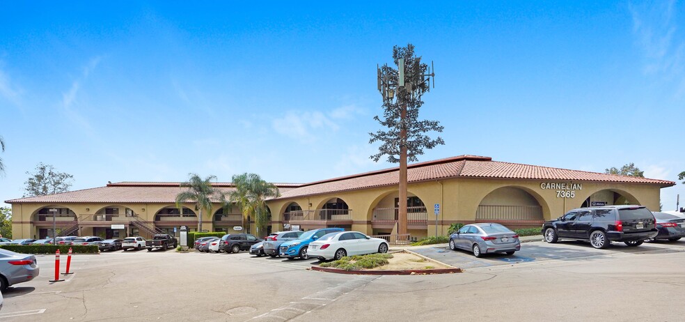 7365 Carnelian St, Rancho Cucamonga, CA à louer - Photo de l’immeuble – Image 2 sur 8