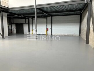 Plus de détails pour Local d'activités à louer