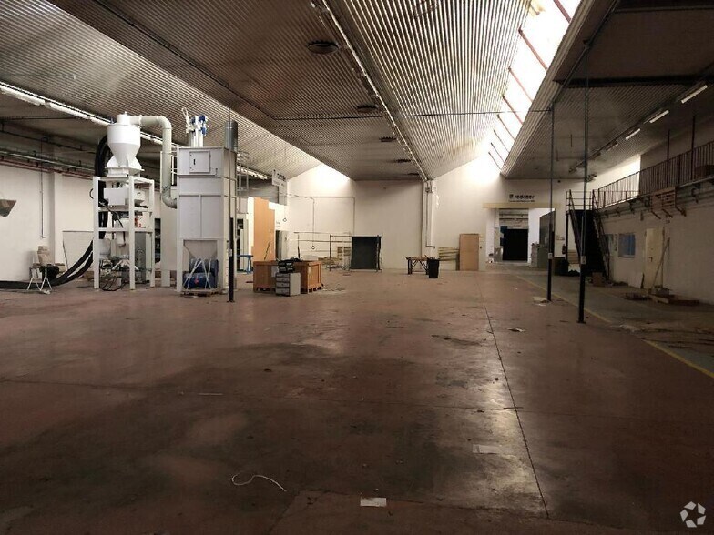 Calle de Hermanos Lumiere, 12, Getafe, Madrid à vendre - Photo de l’immeuble – Image 3 sur 9