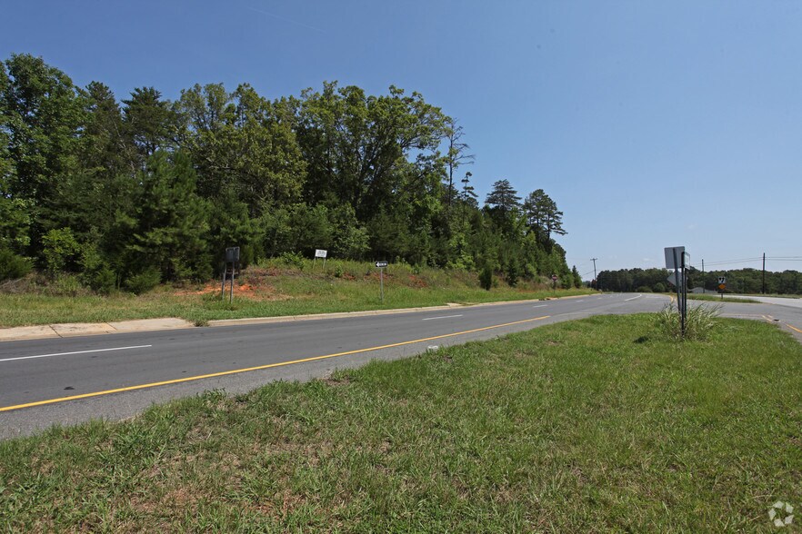 1550 Highway 24 W, Midland, NC à vendre - Photo de l’immeuble – Image 2 sur 4