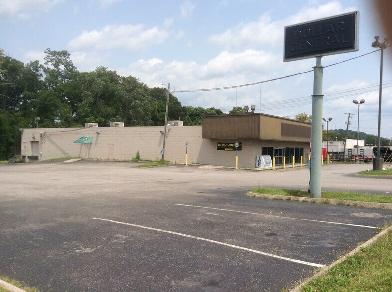 4804 Clinton Hwy, Knoxville, TN à louer - Photo de l’immeuble – Image 2 sur 8