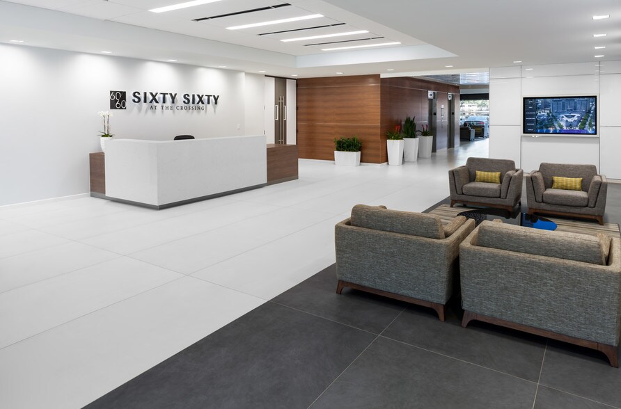 6060 N Central Expy, Dallas, TX à louer - Hall d’entrée – Image 2 sur 26