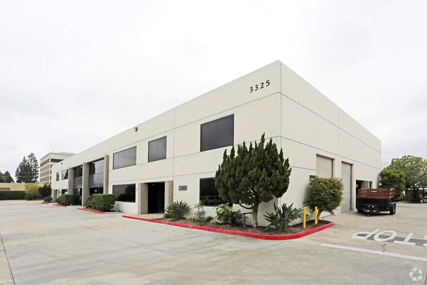 3325 Miraloma Ave, Anaheim, CA à louer - Photo principale – Image 1 sur 4