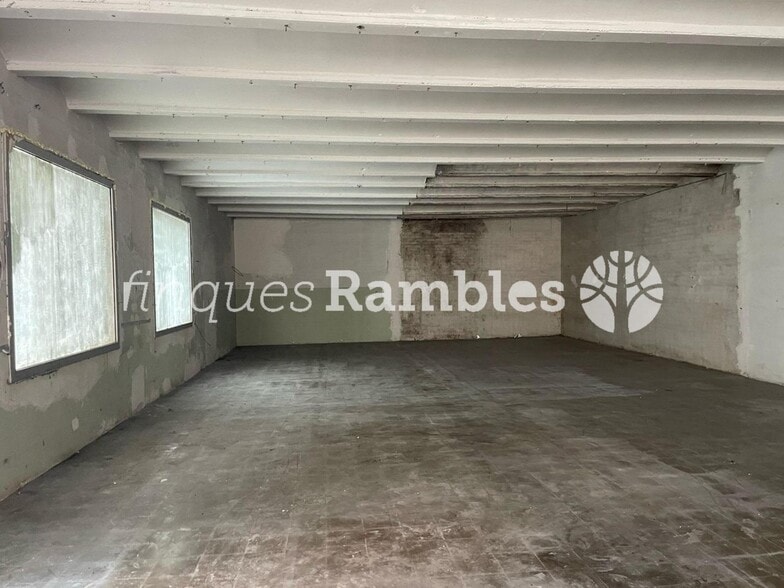 Local commercial dans Igualada, Barcelona à vendre - Photo intérieure – Image 2 sur 8