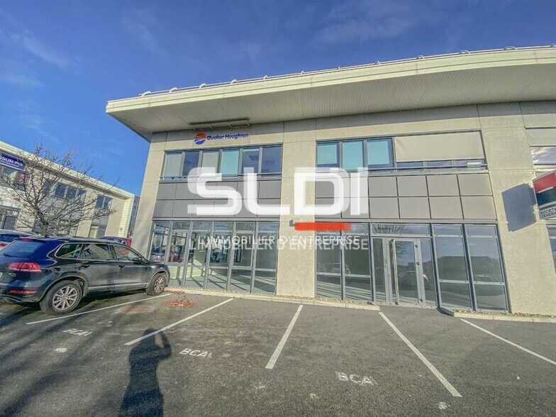 600 Boulevard Albert Camus, Villefranche-sur-Saône à louer - Photo de l’immeuble – Image 1 sur 5