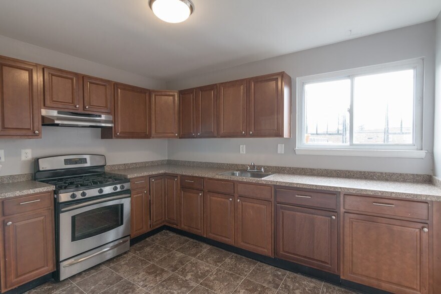 902 Arion Park Rd, Baltimore, MD à vendre - Photo de l’immeuble – Image 3 sur 15