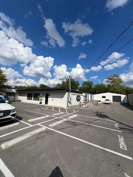 6513 Burnet Ln, Austin, TX à vendre - Photo de l’immeuble – Image 2 sur 6