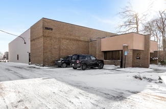 Plus de détails pour 23370 Commerce Dr, Farmington Hills, MI - Local d'activités à louer