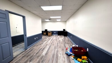 1750 N 50th St, Tampa, FL à louer Photo intérieure– Image 2 sur 13