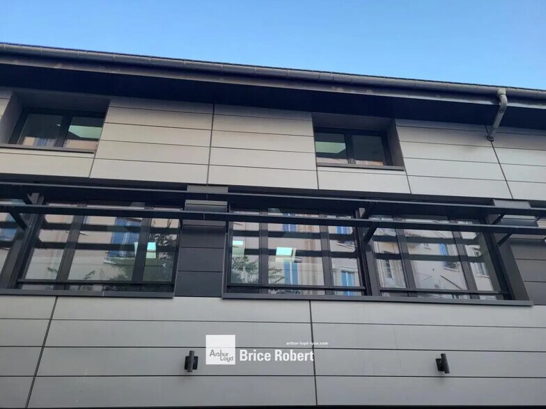 279 Bis Rue De Créqui, Lyon à louer - Photo de l’immeuble – Image 2 sur 9