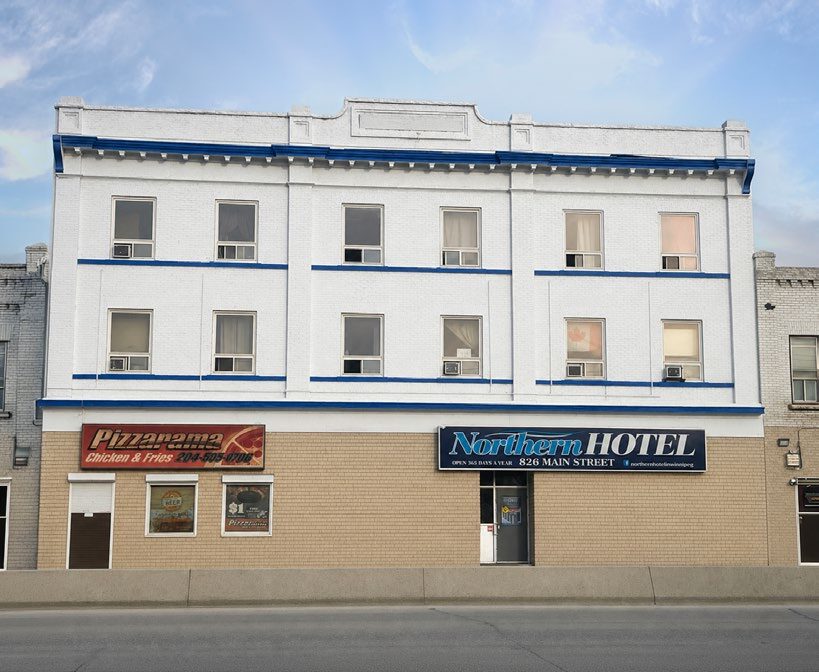 826 Main St, Winnipeg, MB à vendre Photo de l’immeuble– Image 1 sur 2