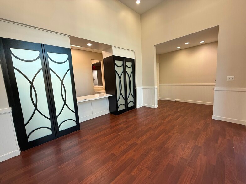 1200 W Granada Blvd, Ormond Beach, FL à louer - Photo intérieure – Image 2 sur 13