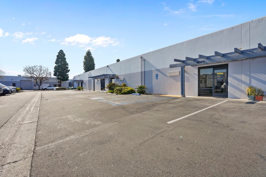 15131-15151 Goldenwest Cir, Westminster, CA à louer - Photo de l’immeuble – Image 3 sur 5