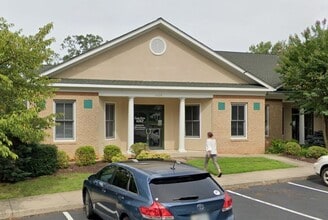 1420-1428 Greenbrier Pl, Charlottesville, VA à louer Photo de l’immeuble– Image 1 sur 1