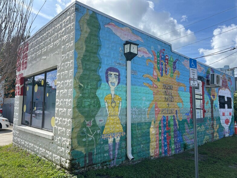 320 5th Ave N, Saint Petersburg, FL à louer - Photo de l’immeuble – Image 2 sur 3