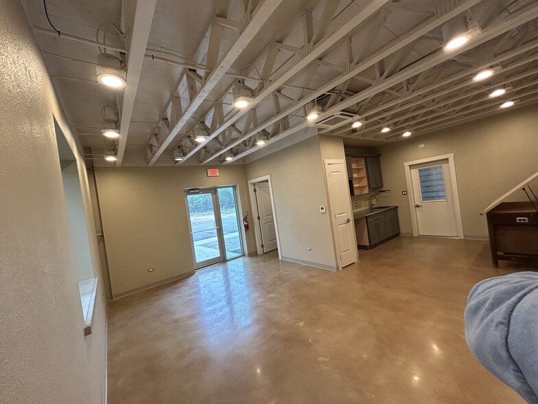 9 Spanish Pass Rd, Boerne, TX à louer - Photo intérieure – Image 2 sur 33