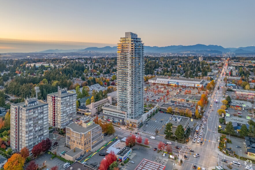 11957 80th Ave, Delta, BC à louer - Photo de l’immeuble – Image 2 sur 4