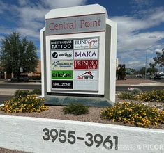 3955 E Speedway Blvd, Tucson, AZ à louer Photo de l’immeuble– Image 2 sur 3