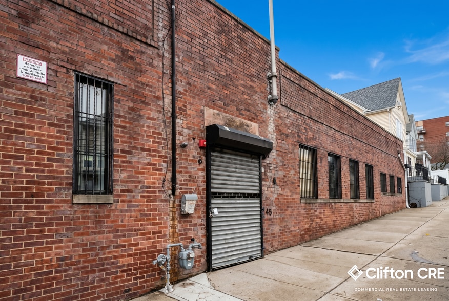 43 Prospect St, Passaic, NJ à louer - Photo de l’immeuble – Image 3 sur 7