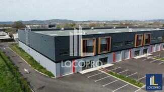 Plus de détails pour Local d'activités à louer