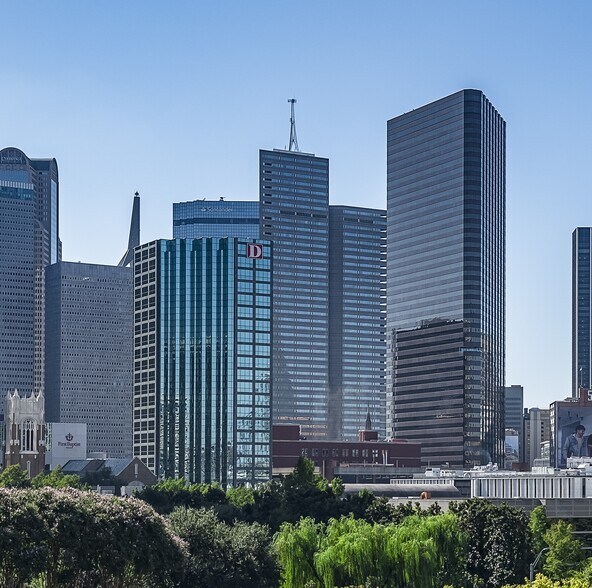 401 N Ervay St, Dallas, TX à louer - Photo de l’immeuble – Image 2 sur 22