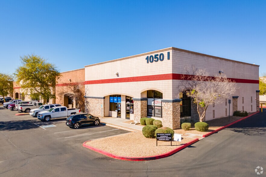 1050 N Fairway Dr, Avondale, AZ à louer - Photo de l’immeuble – Image 2 sur 17