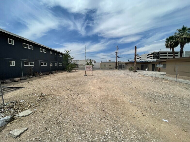 2300 Tam Dr, Las Vegas, NV à vendre - Photo principale – Image 1 sur 16