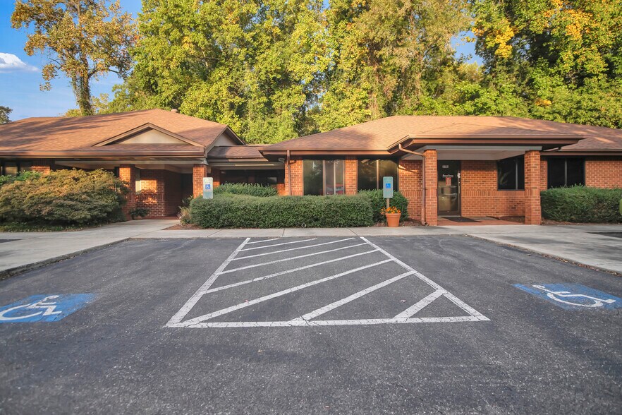 510 W King St, Kings Mountain, NC à louer - Photo de l’immeuble – Image 3 sur 24