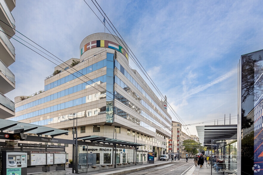 235 Cours Lafayette, Lyon à louer - Photo de l’immeuble – Image 3 sur 27