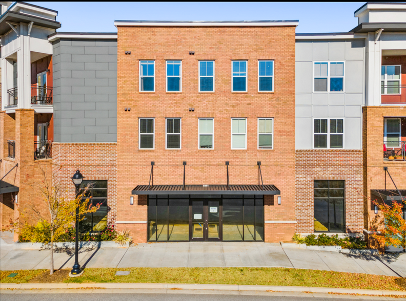 401 E Stone Ave, Greenville, SC à louer - Photo de l’immeuble – Image 3 sur 8