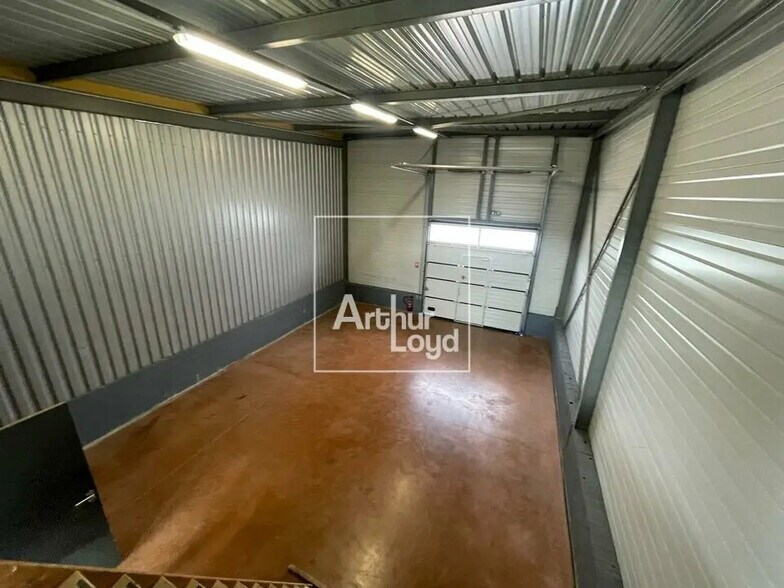 119 Rue Des Hetres, Chartrettes à louer - Photo de l’immeuble – Image 3 sur 7