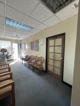 420 N Montebello Blvd, Montebello, CA à louer Photo de l’immeuble– Image 1 sur 6