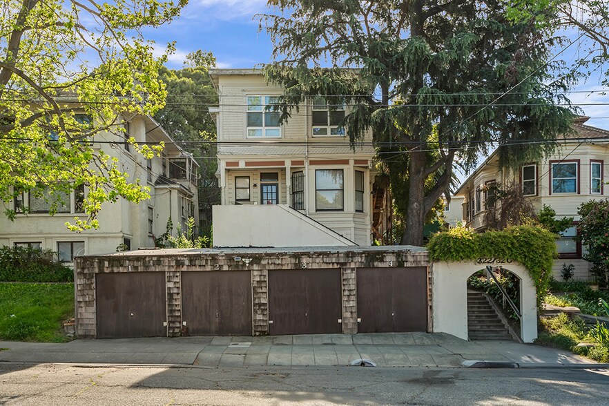 322 Athol Ave, Oakland, CA à vendre - Photo de l’immeuble – Image 2 sur 29