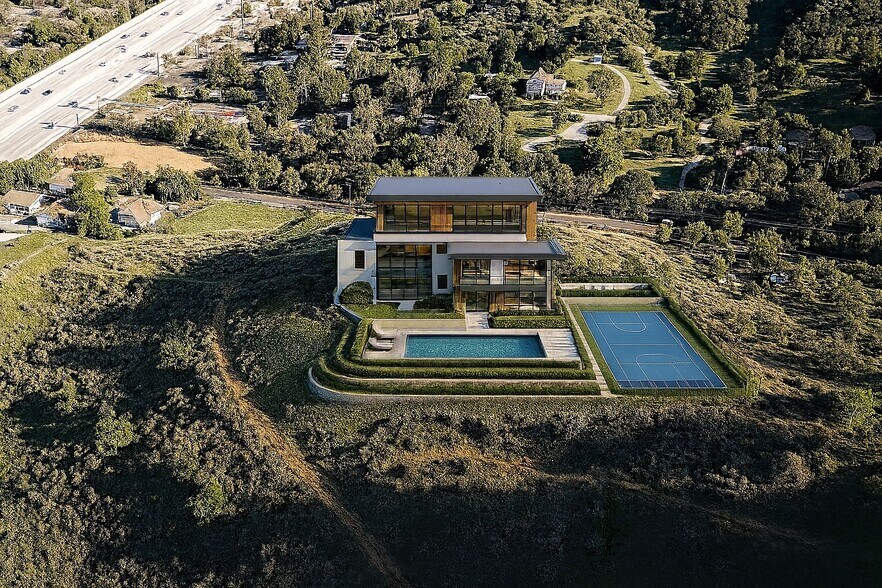 1 Skyline Dr, Thousand Oaks, CA à vendre - Photo de l’immeuble – Image 2 sur 22