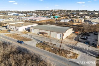 Plus de détails pour 13802 Lookout Rd, San Antonio, TX - Local d'activités à louer