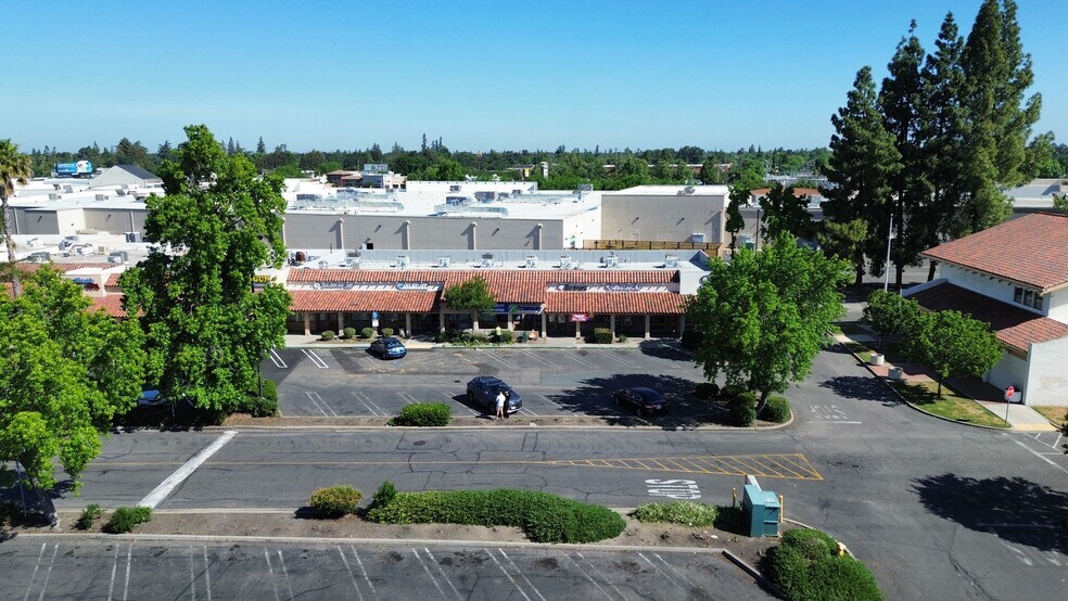 7604-7610 Pacific Ave, Stockton, CA à louer - Photo de l’immeuble – Image 3 sur 5