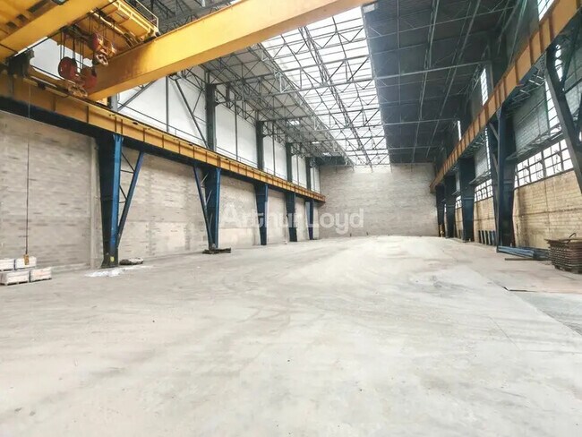 Plus de détails pour Industriel/Logistique à louer