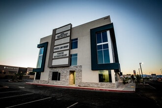 6565 S Buffalo Dr, Las Vegas, NV à louer Photo intérieure– Image 1 sur 2