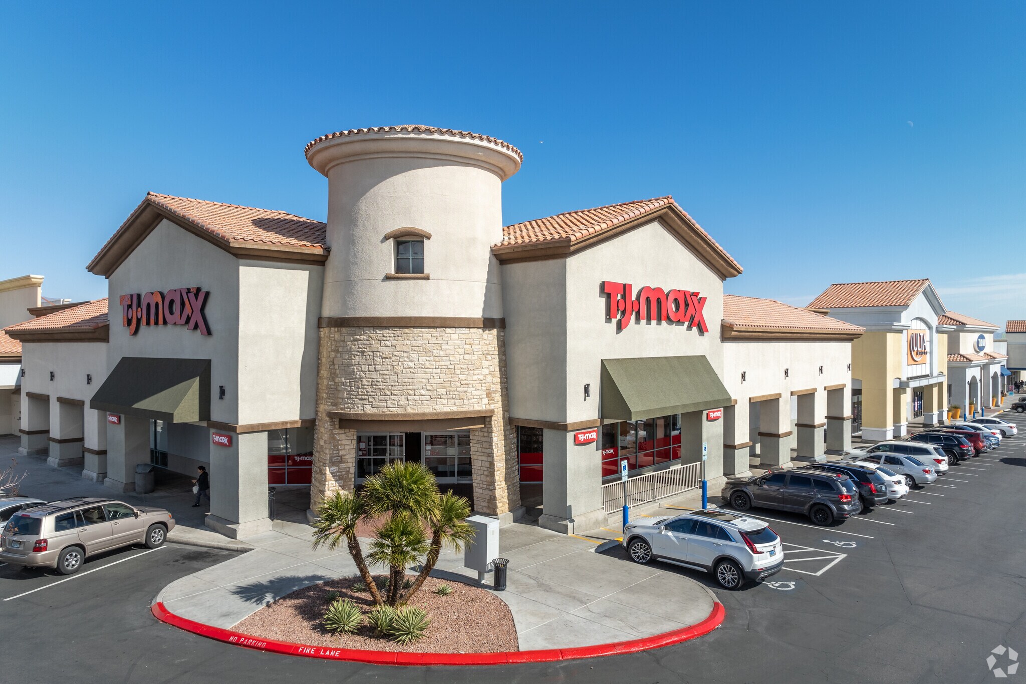 2100-2192 N Rainbow Blvd, Las Vegas, NV à louer Photo principale– Image 1 sur 11
