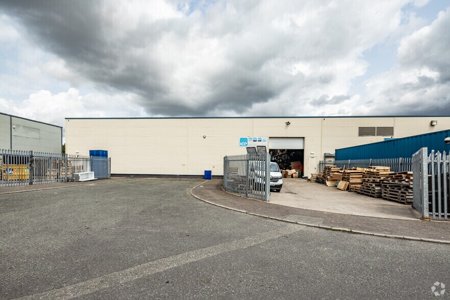 Christleton Ct, Runcorn à louer - Photo de l’immeuble – Image 3 sur 7